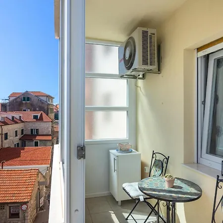 Apartment Sunce 1-Bedroom Apartment In Split Exterior photo